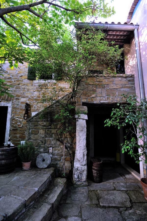 Traditional Istrian Stone House Smarje  Exterior photo